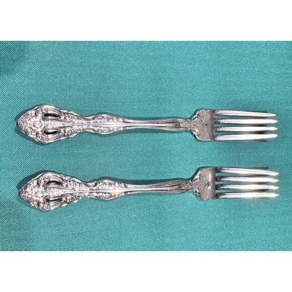Oneida Michelangelo Heirloom USA 18/10 Stainless Dinner Forks-Set of 2 - Picture 2 of 4